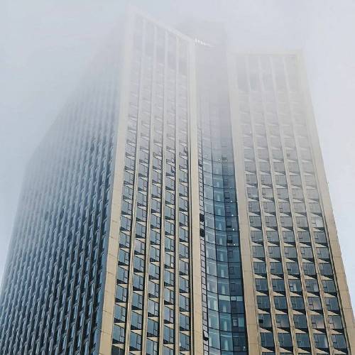 ناصر یعقوبی نداره این دنیا فدا نداره نه ظلم نکن دنیا صفا نداره